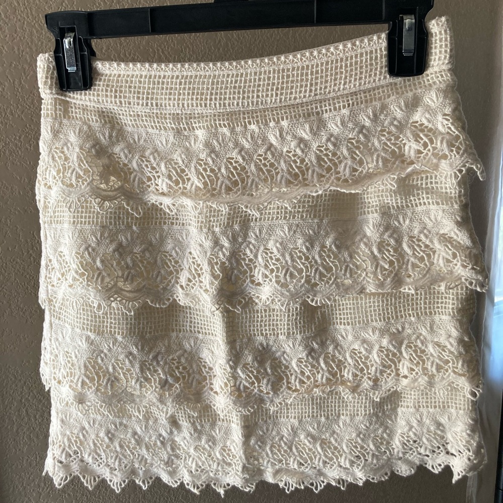 AMERICAN EAGLE Allover Lace Skirt